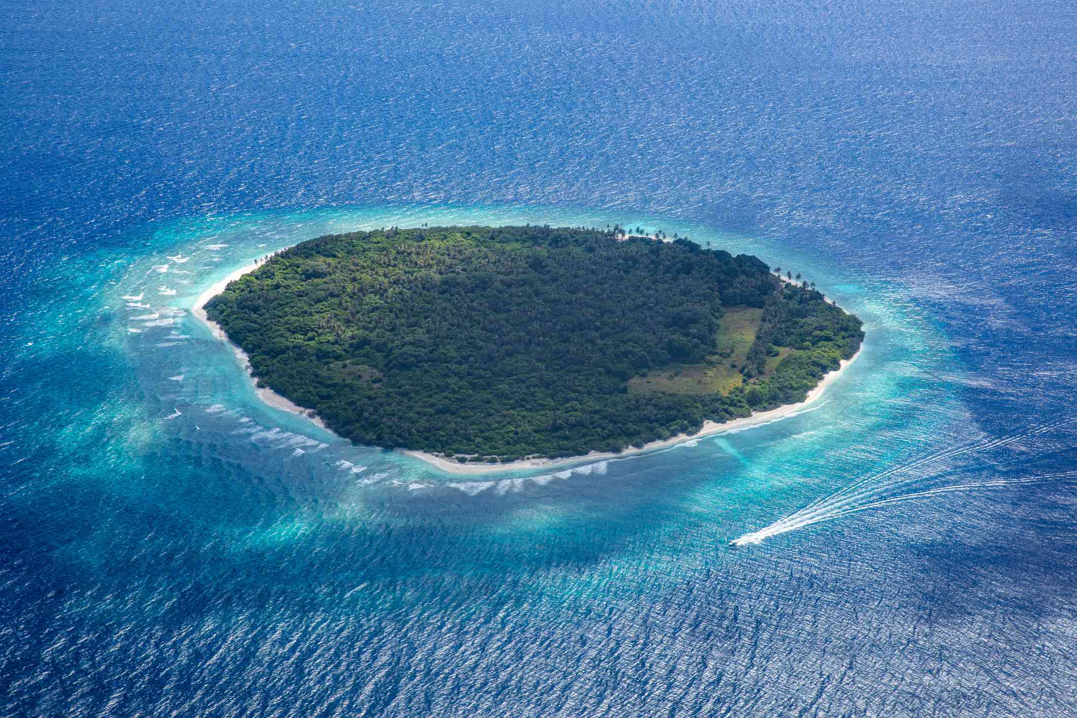 Ten Uninhabited Islands Around the World